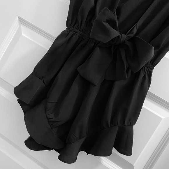 GUESS ruffle trim romper - Picture 4 of 10